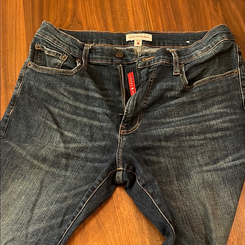 Lucky Brand Blue Straight Jeans Classic Denim Style